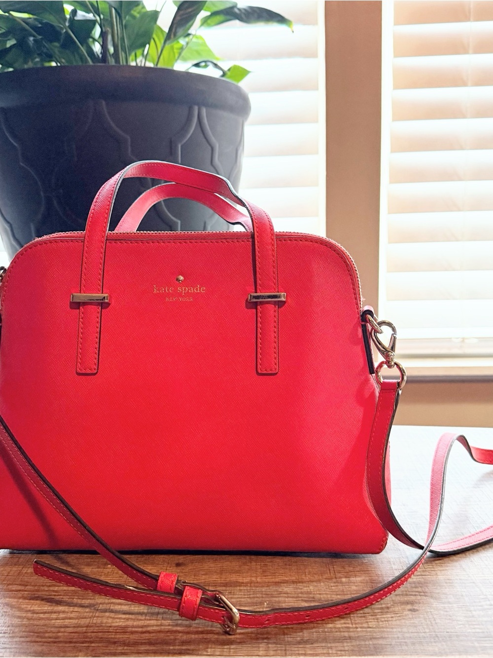 Kate Spade Red Saffiano Leather Dome Satchel Crossbody Cedar Street Maise